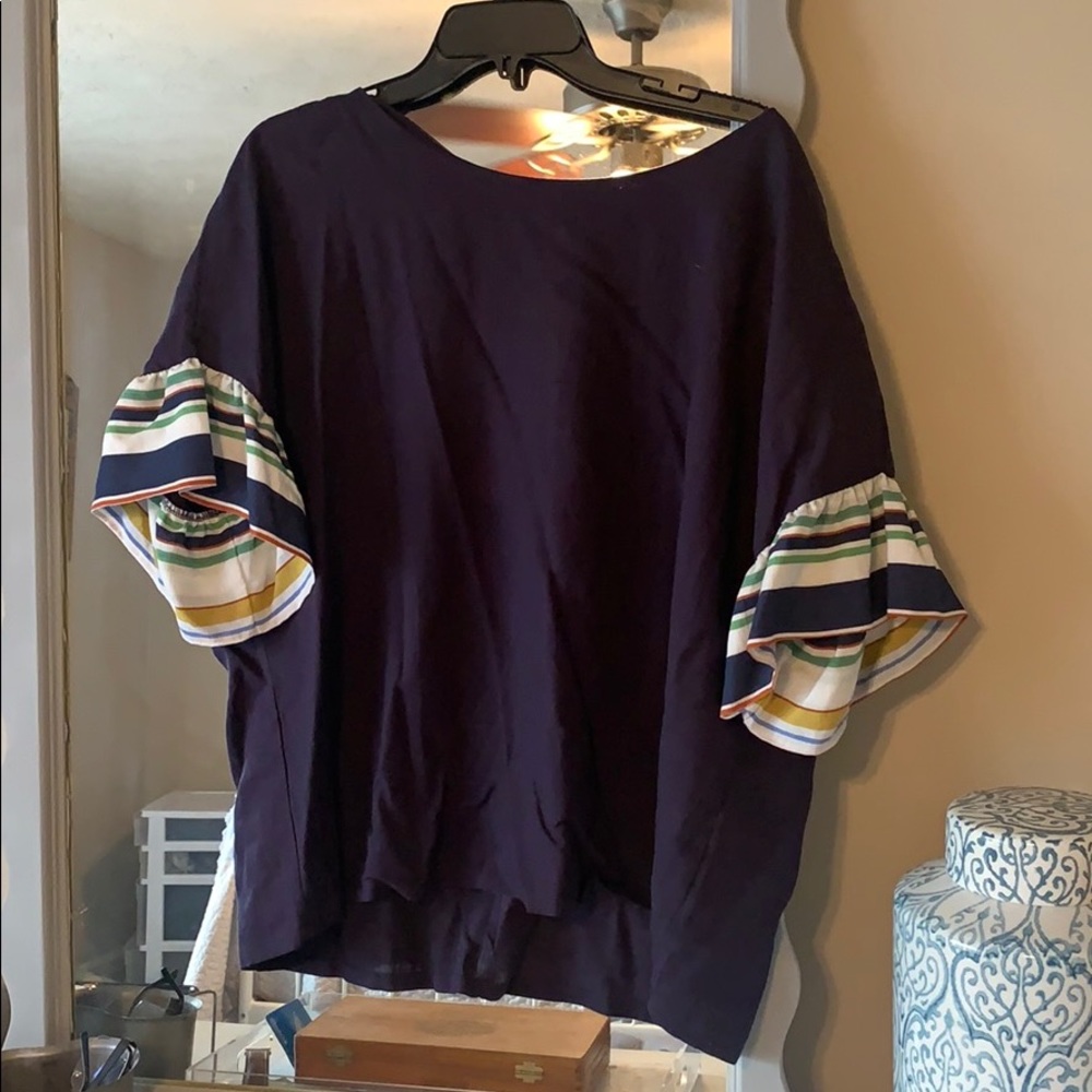 Short sleeve navy blouse